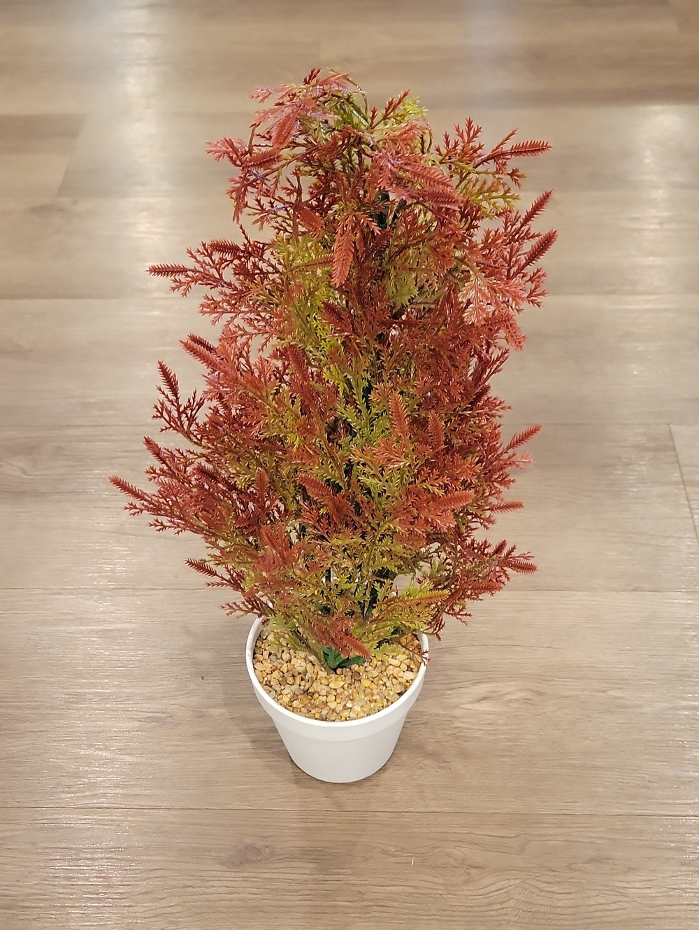 Like New Faux Plant Foliage With Pot